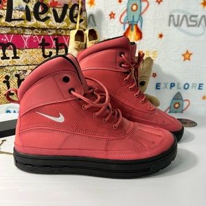 nike boots womens